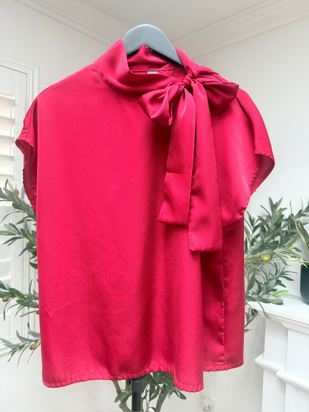 NWOT Elegant Bow-Accent Women’s Top in Bright Pink